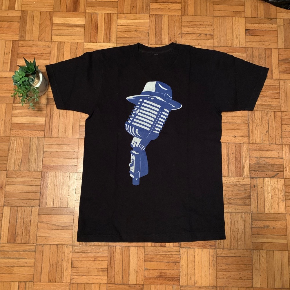 Vintage Music Graphic T Shirt Frank Sinatra Mic DJ Top Shortsleeve Tee